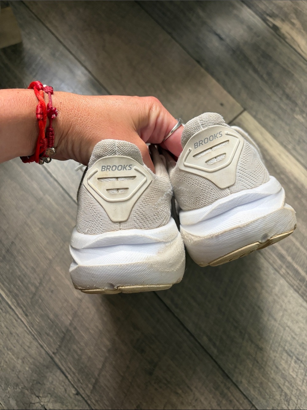 Brooks Women's Running Shoes in Light Beige/Off-White - Picture 5 of 9
